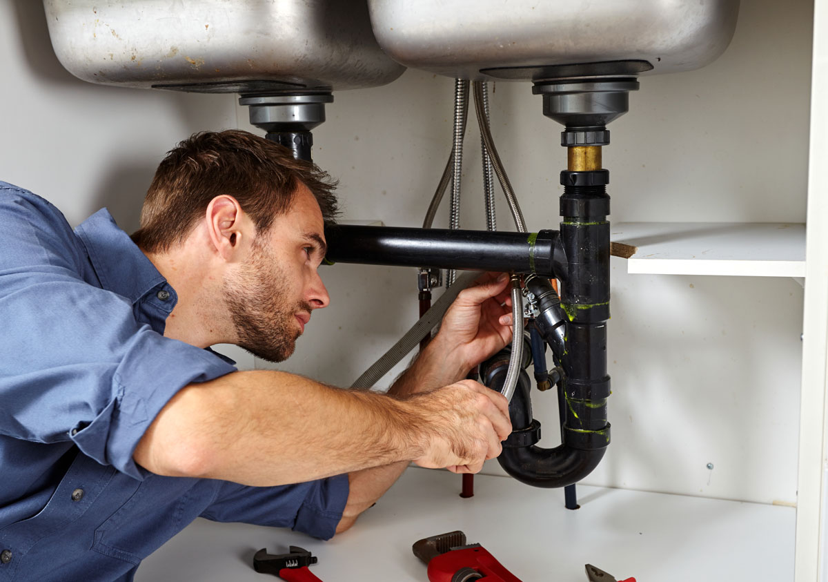 r509-plumbing-gettyimages-615603432.jpg