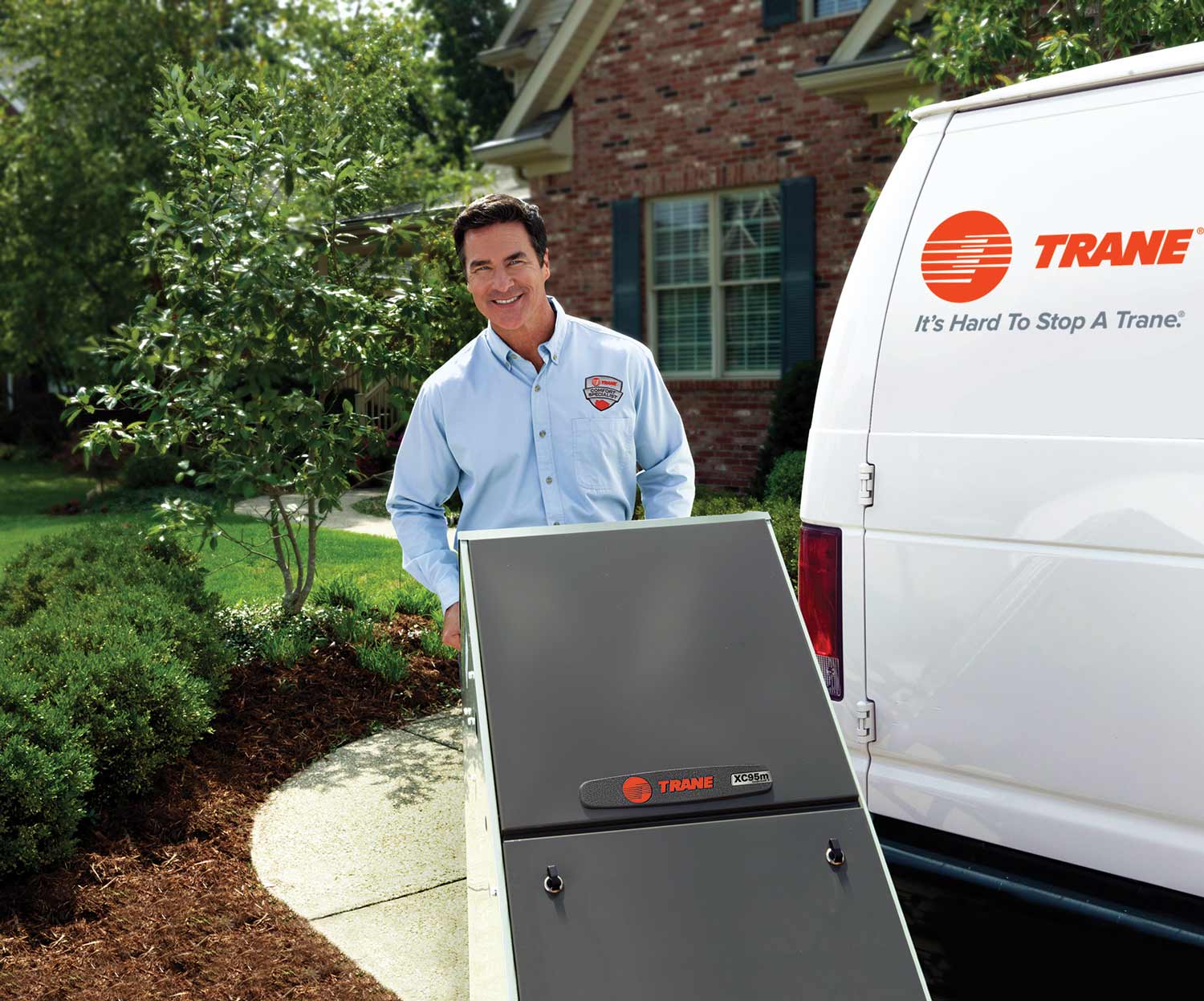 trane-technician-new-installation